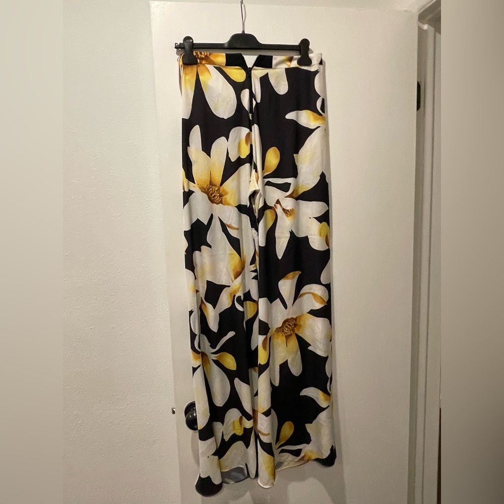 Floral Black and White Alice &‎ Olivia Women's Pants